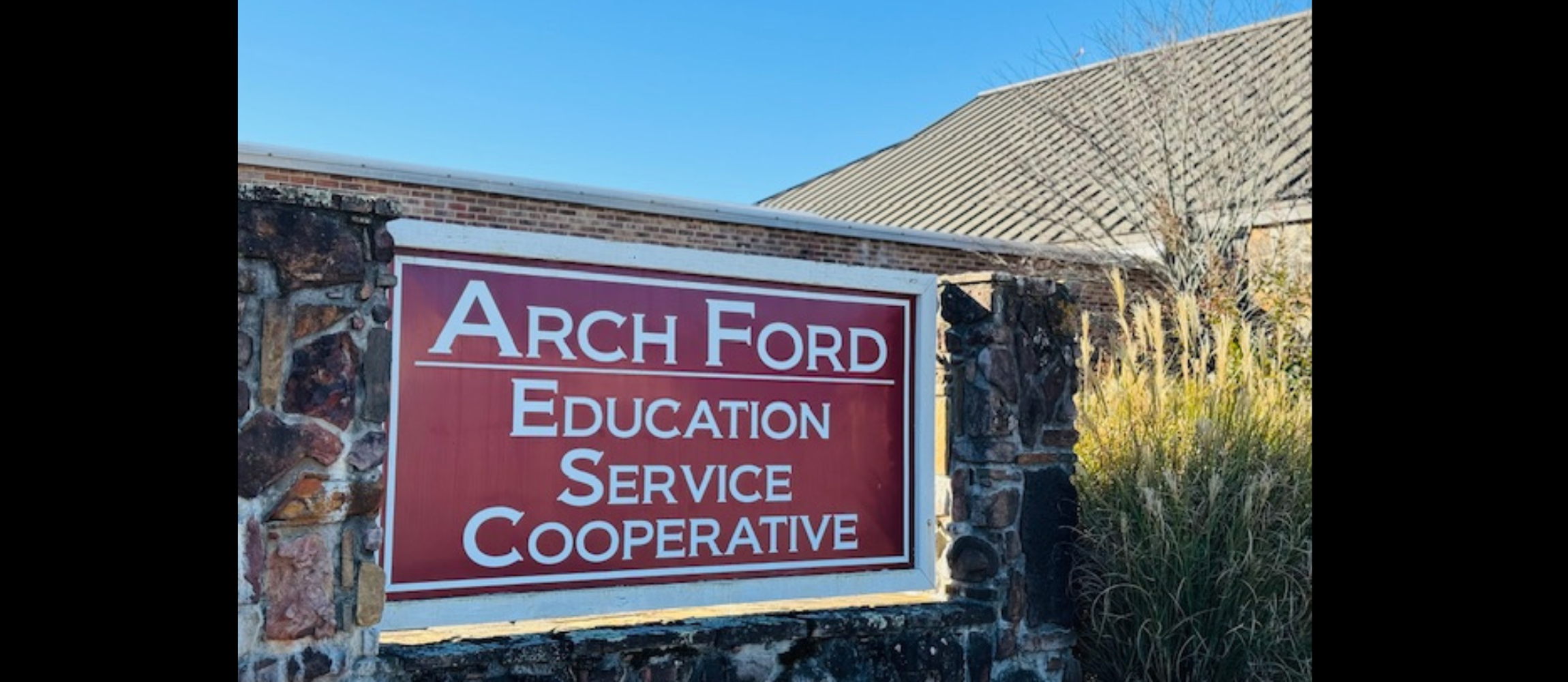 Arch Ford ESC sign