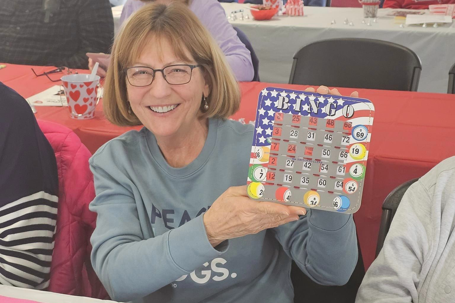 Woman winning Bingo round
