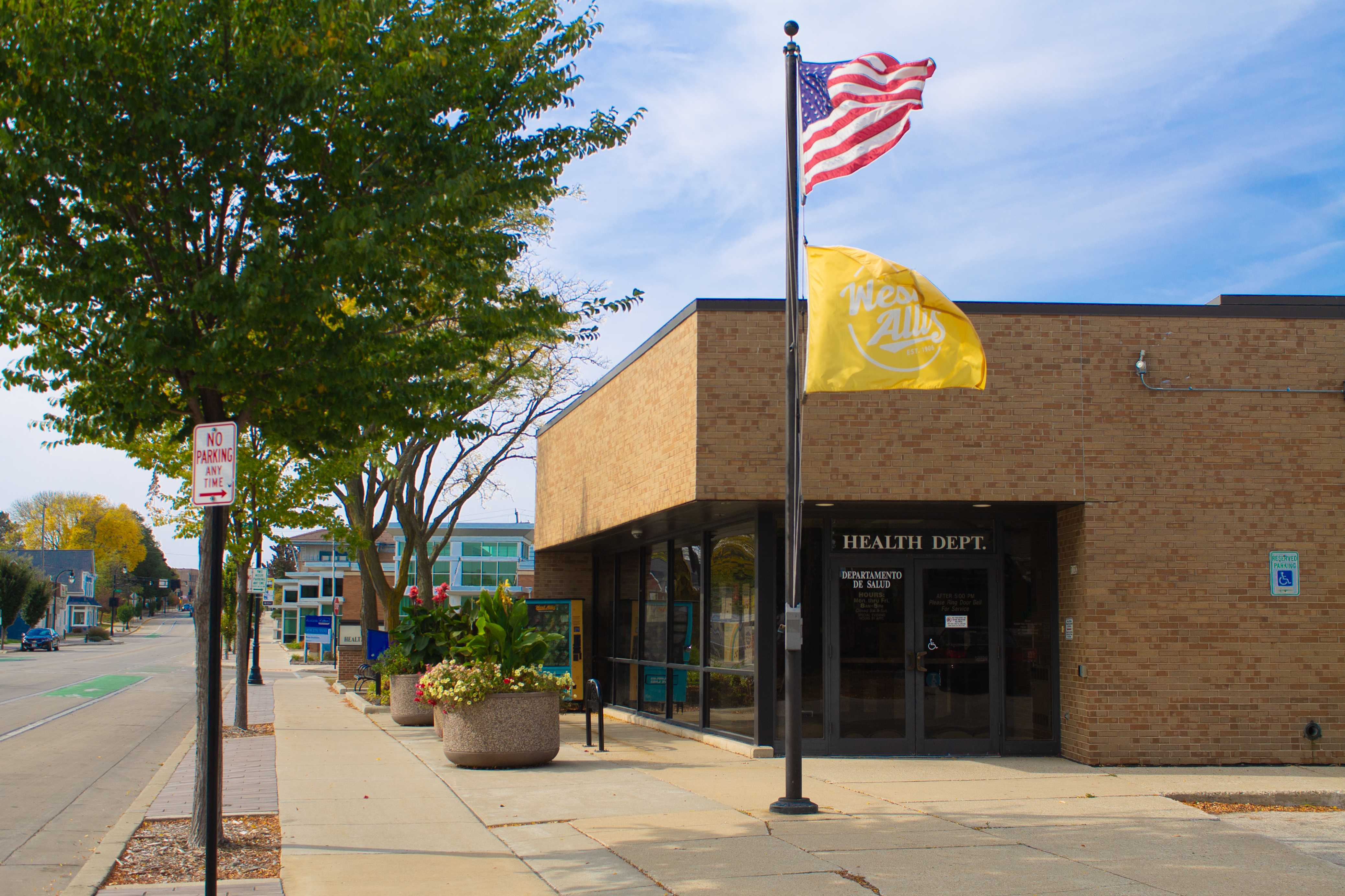 Photograph of the main entrance of the Southwest Suburban Health Department's West Allis location on a nice sunny day