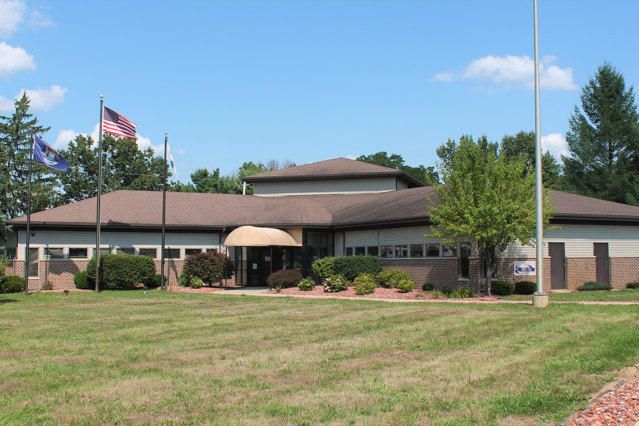 LISD William J. Ross Education Service Center