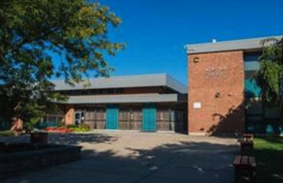 Lauer's Park Elementary front