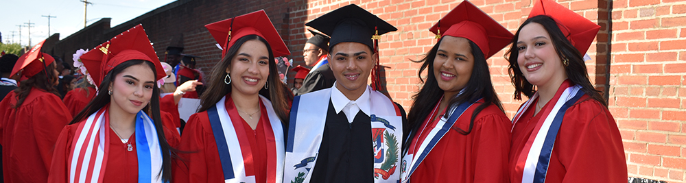 5 graduating seniors smiling