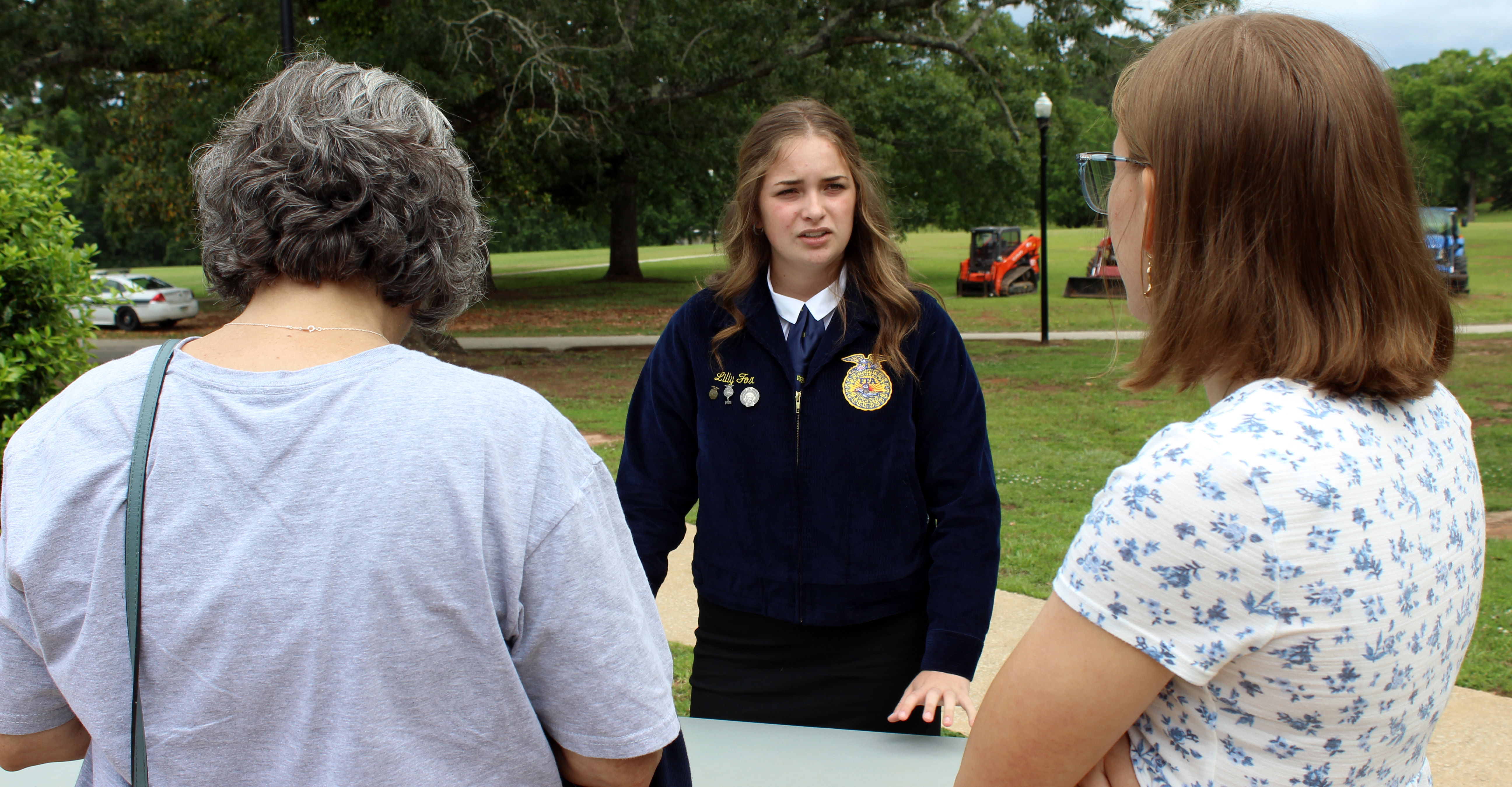 Student leaders welcome prospective students to our campus.