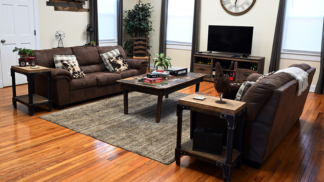 The living room at Abbeville Residence Hall