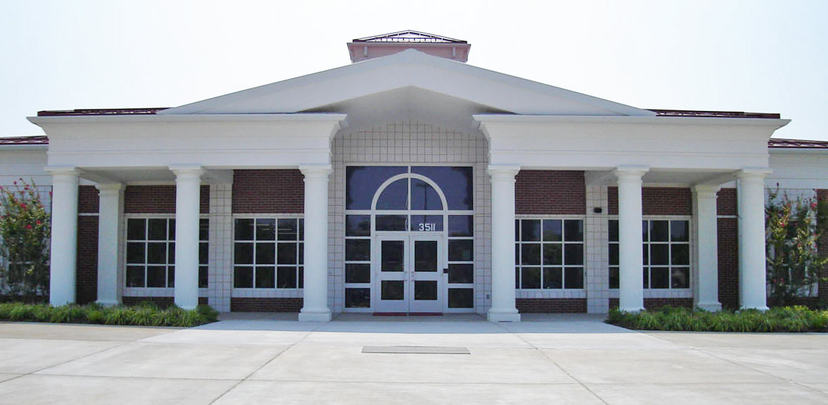 Photo of the Springdale Public School.