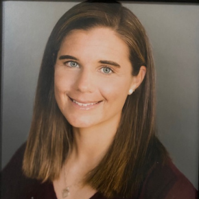 Elizabeth "Liz" Mann headshot