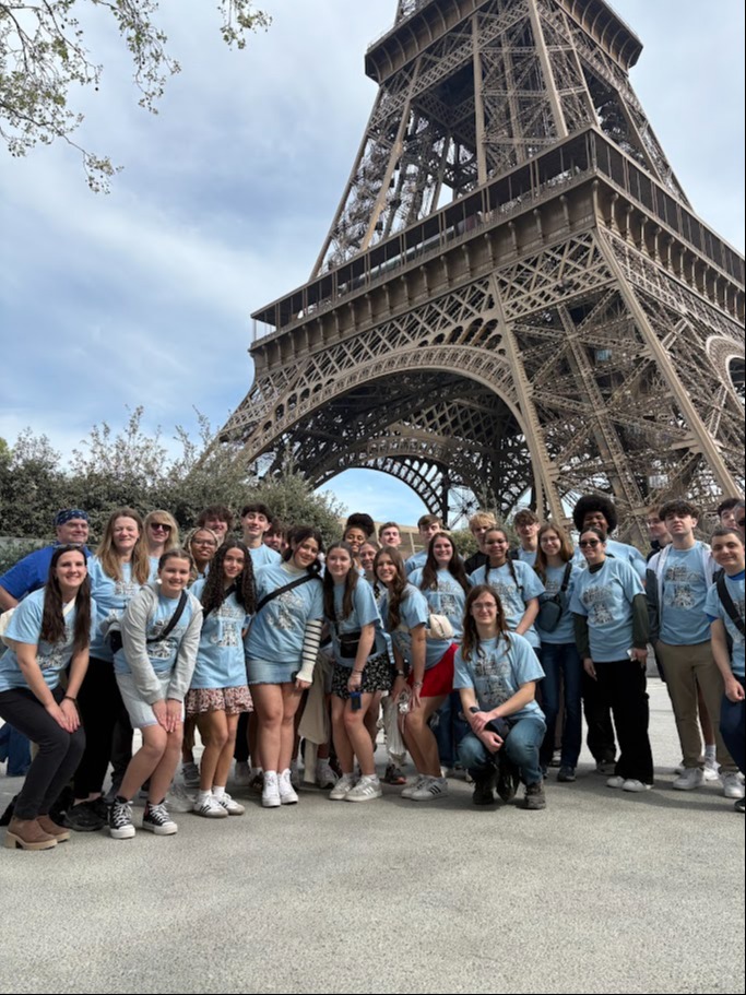RHS Students at the Eiffel Tower