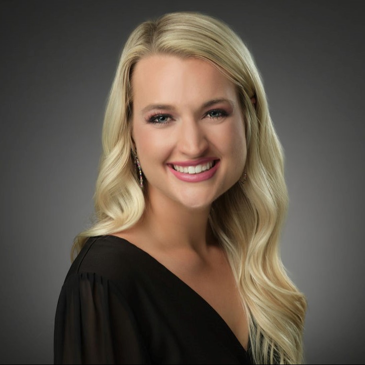 Kayla Agnitsch Head shot
