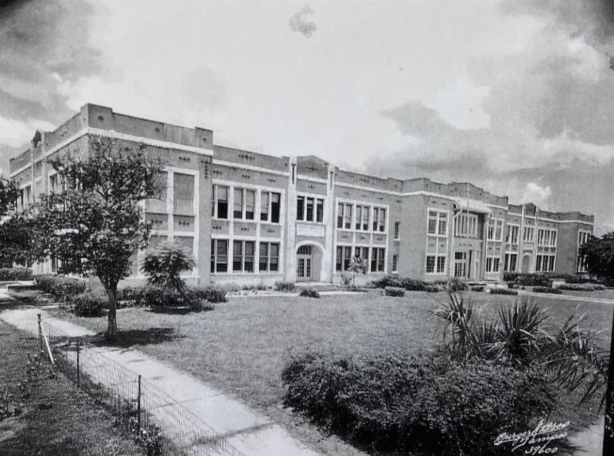 historical photograph of Ballard Elementary