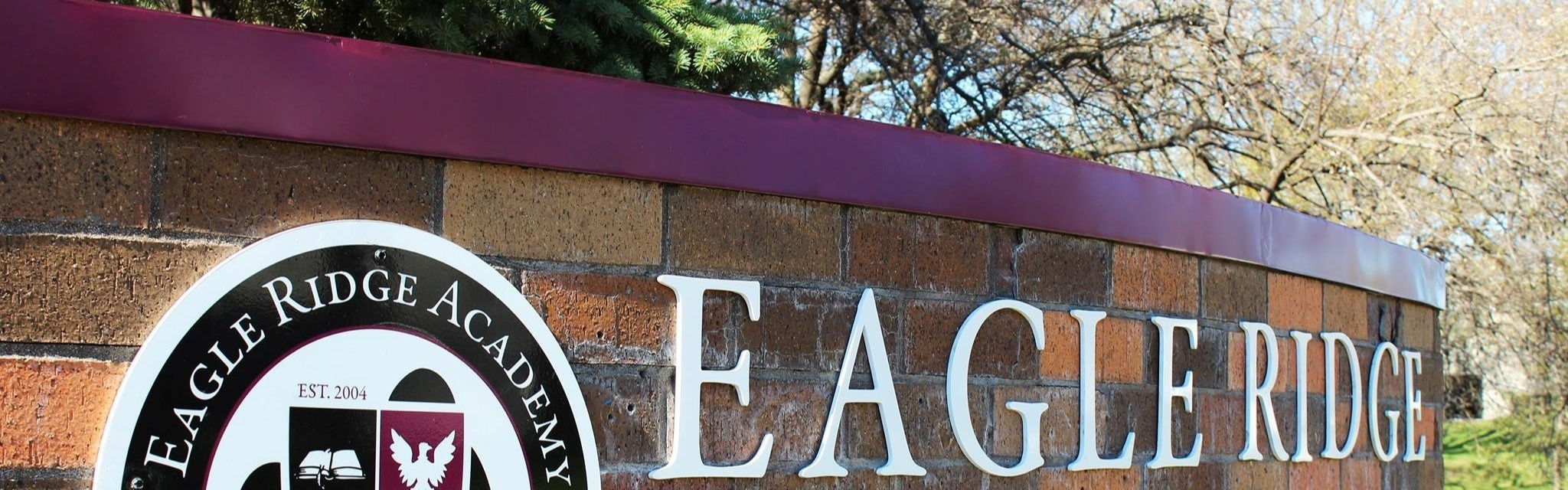 school building sign i