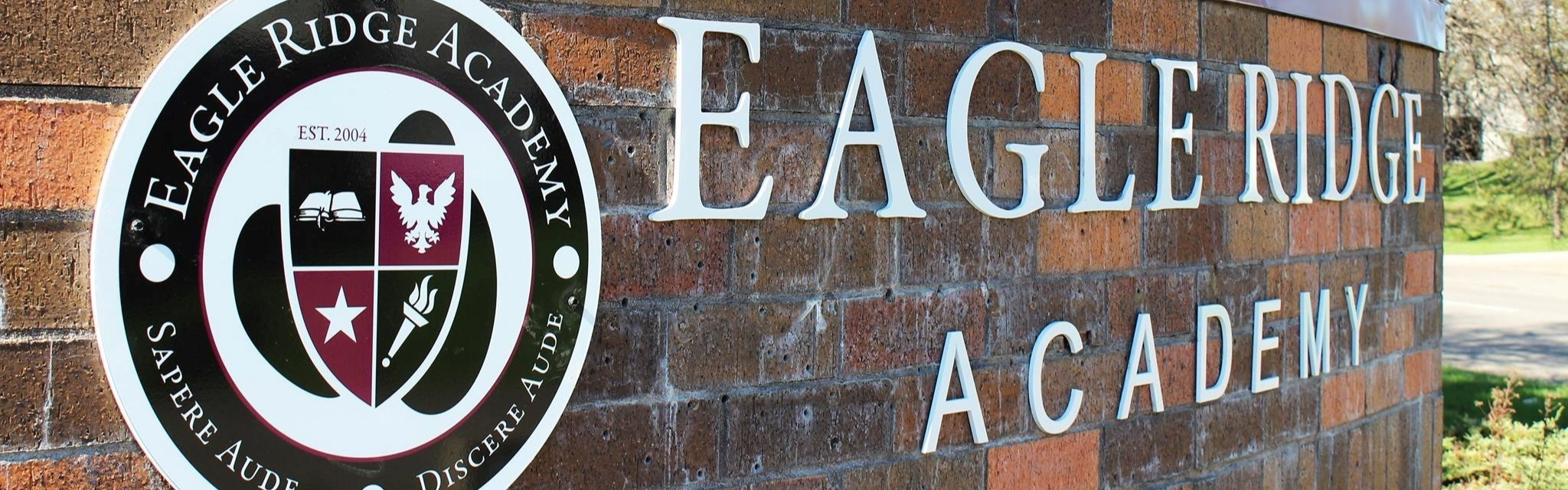 school building sign i