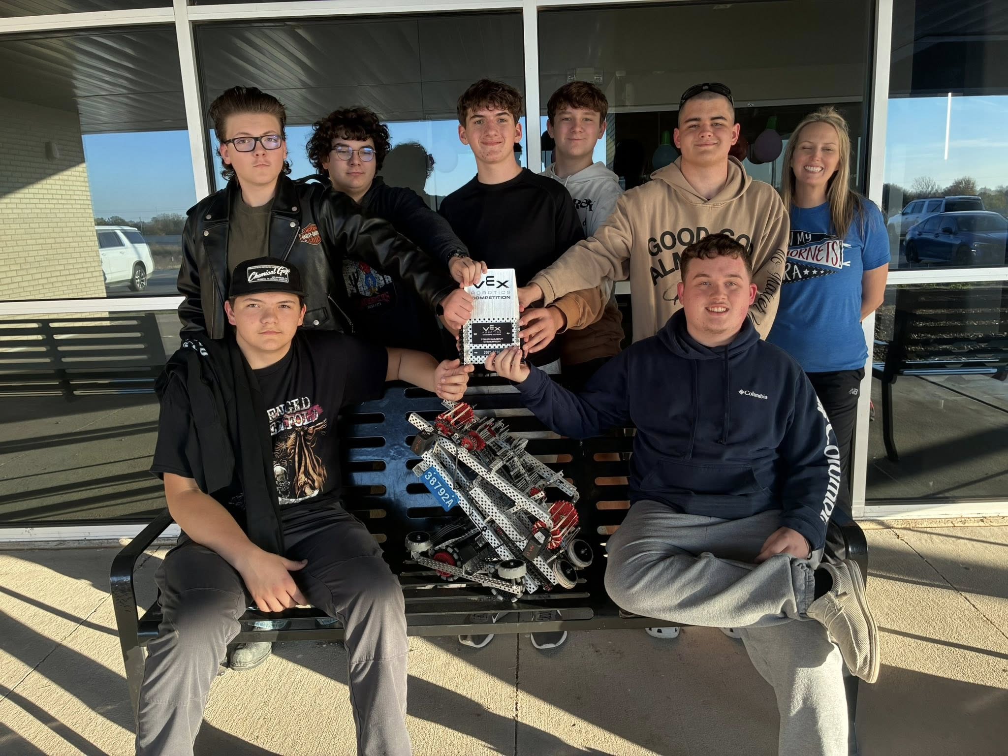 HS Robotics team qualifies for state