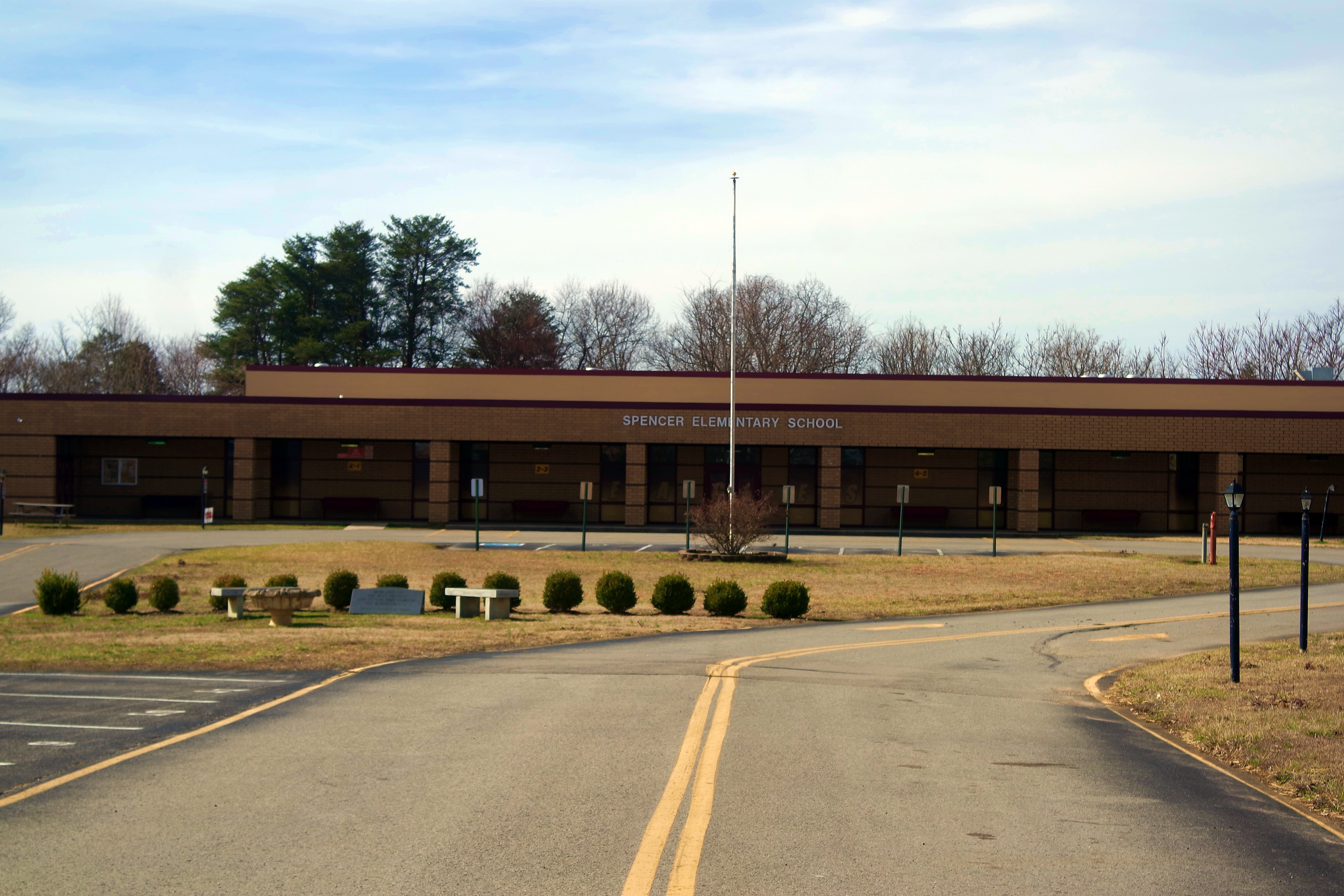 The new Spencer Elementary School building completed in 1998.