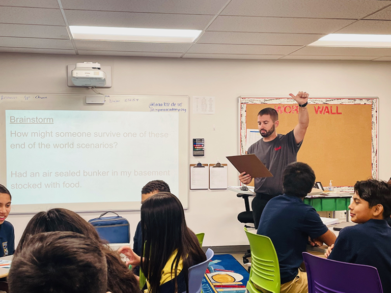 teacher teaching class al classroom