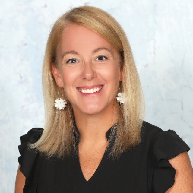 Mrs. Angie Schlosser (E-Ke)