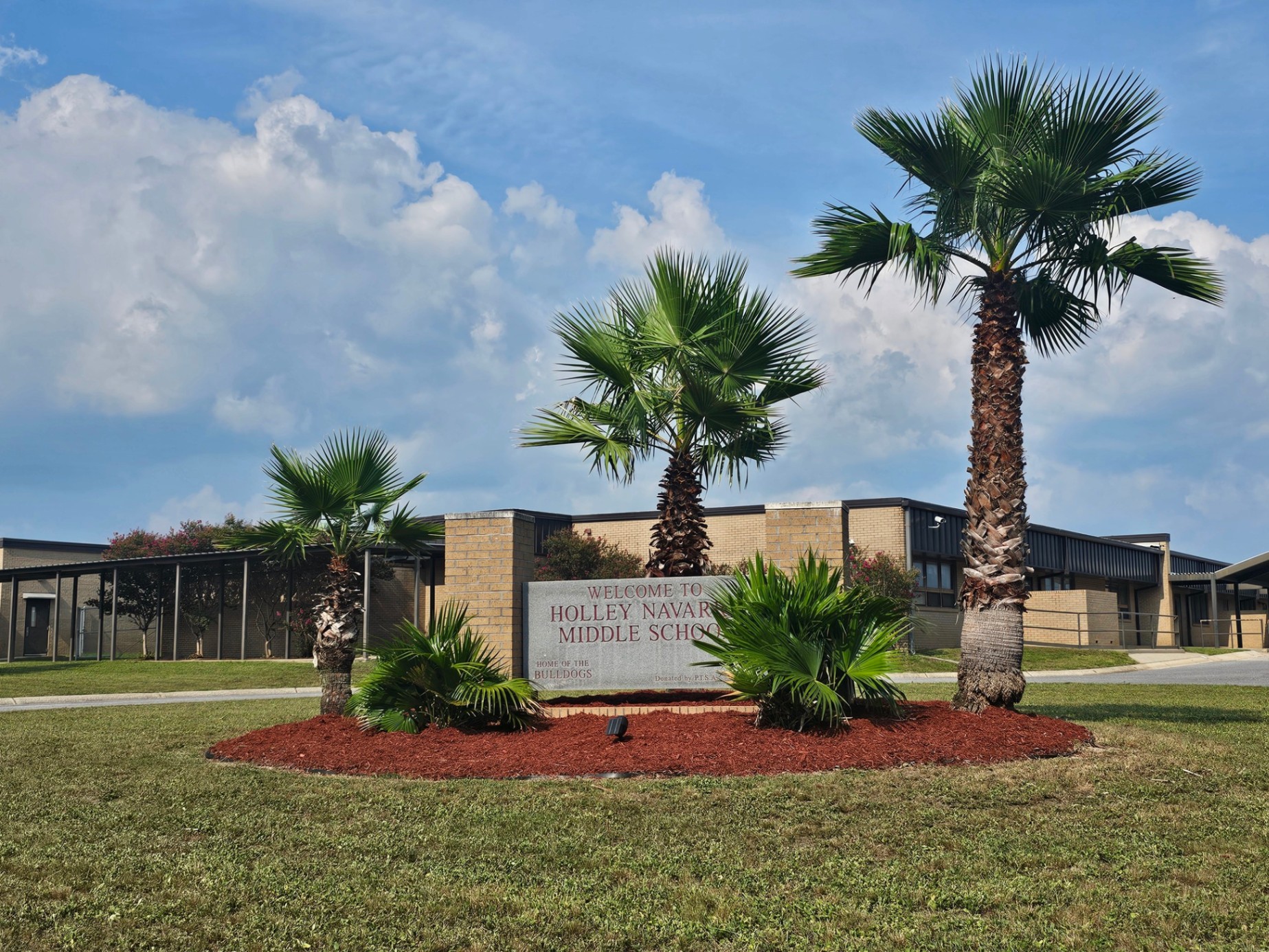 Holley-Navarre Middle School building