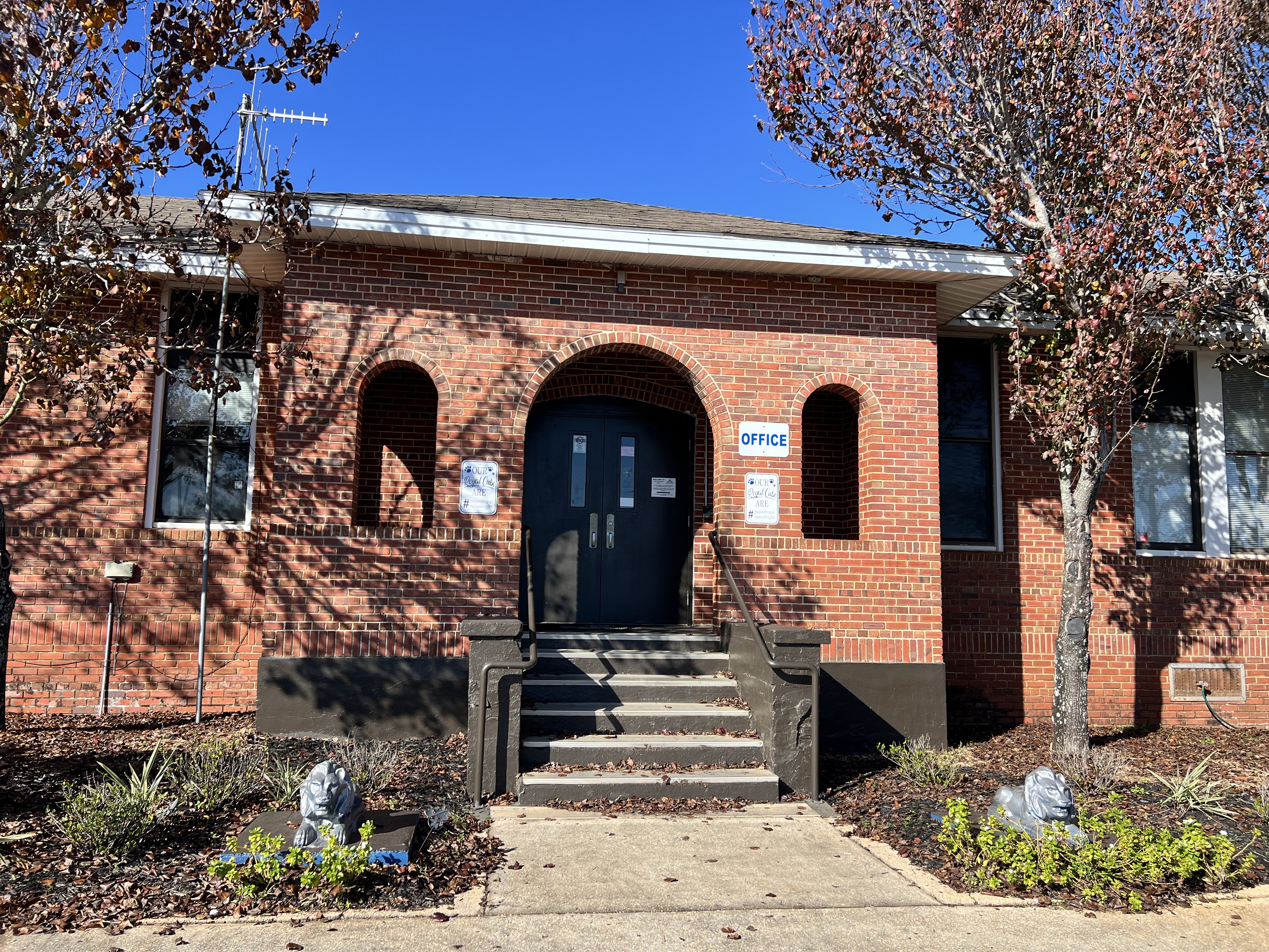 Jay elementary school office brick building