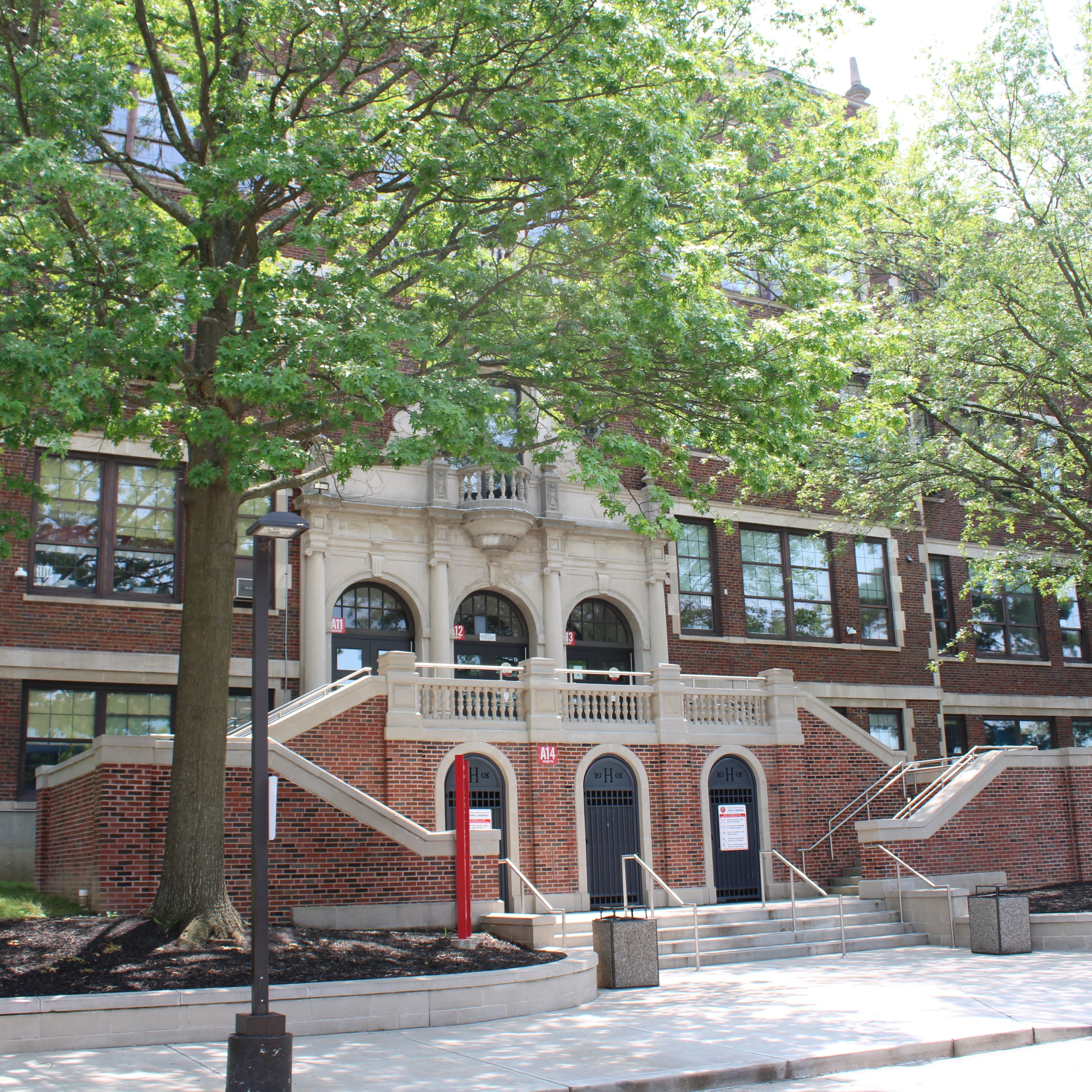 Holmes Middle School