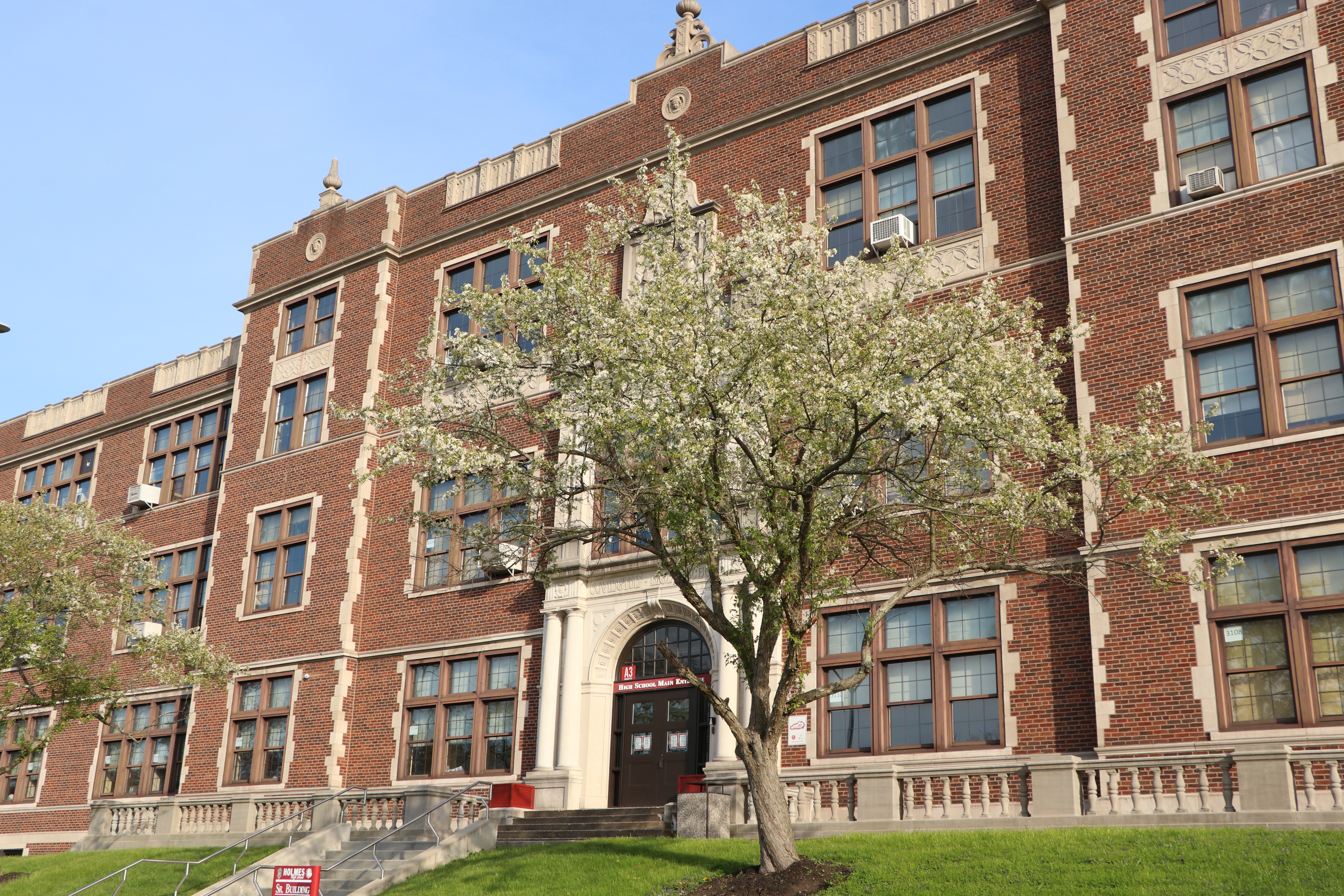Holmes High School