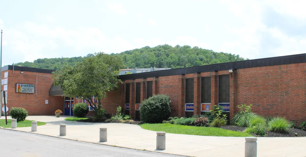 Glenn O. Swing Elementary School front