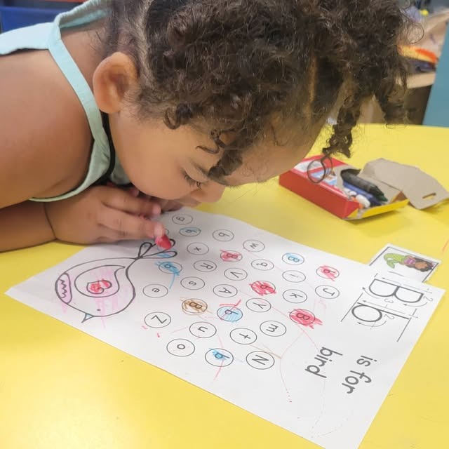 Young student learns about the letter B