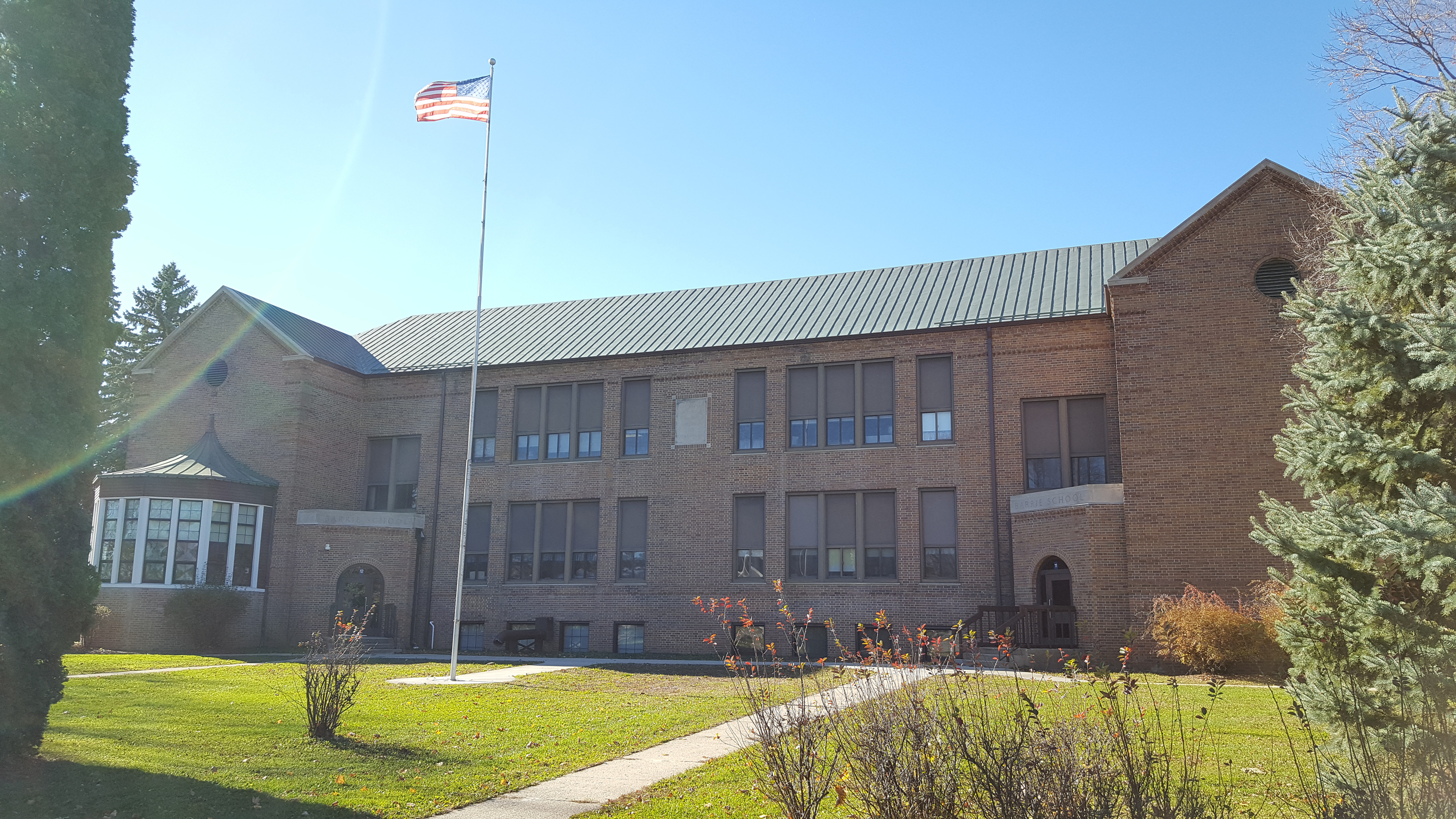 Barrie Elementary Photo