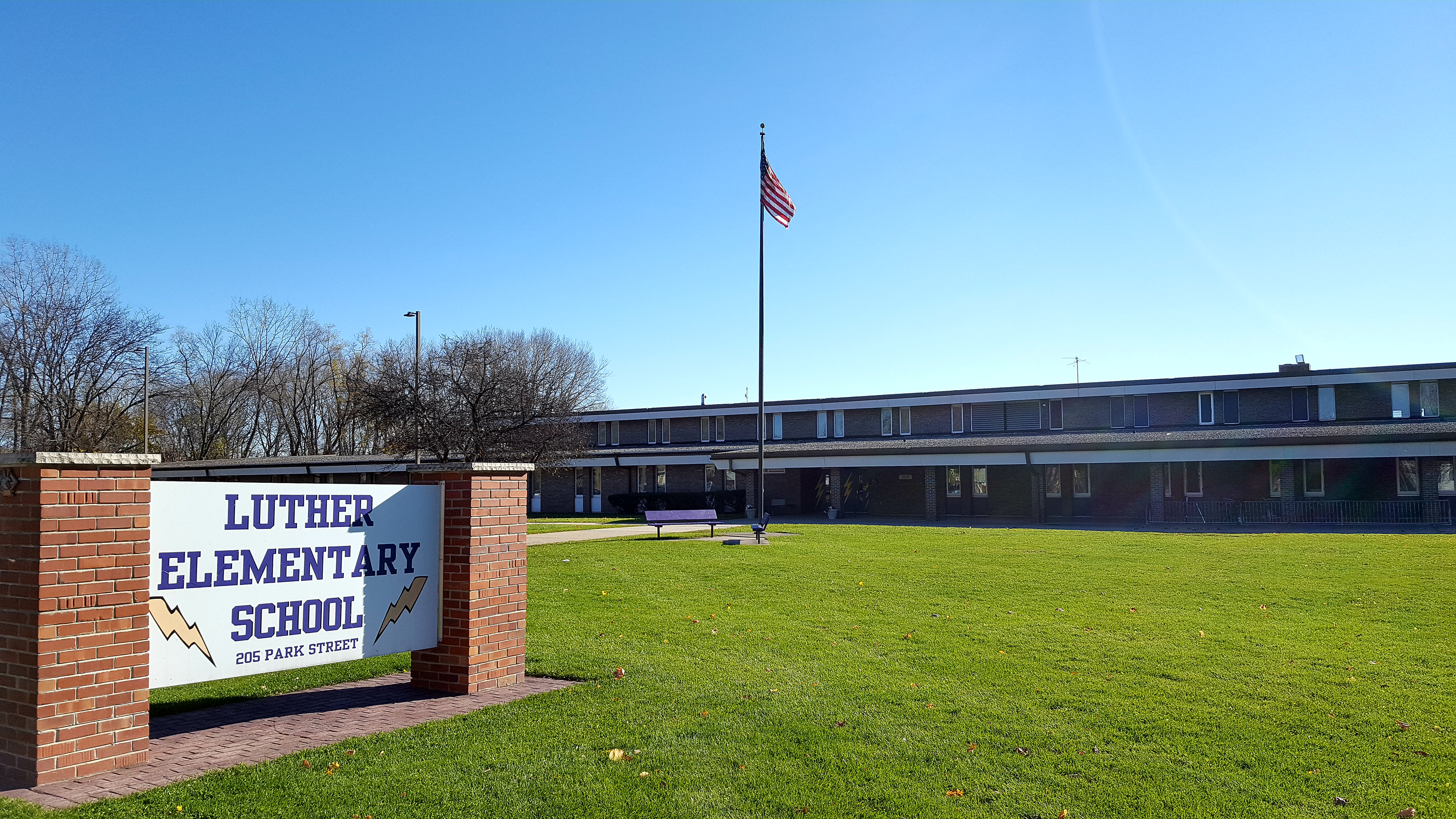 Luther Elementary Photo