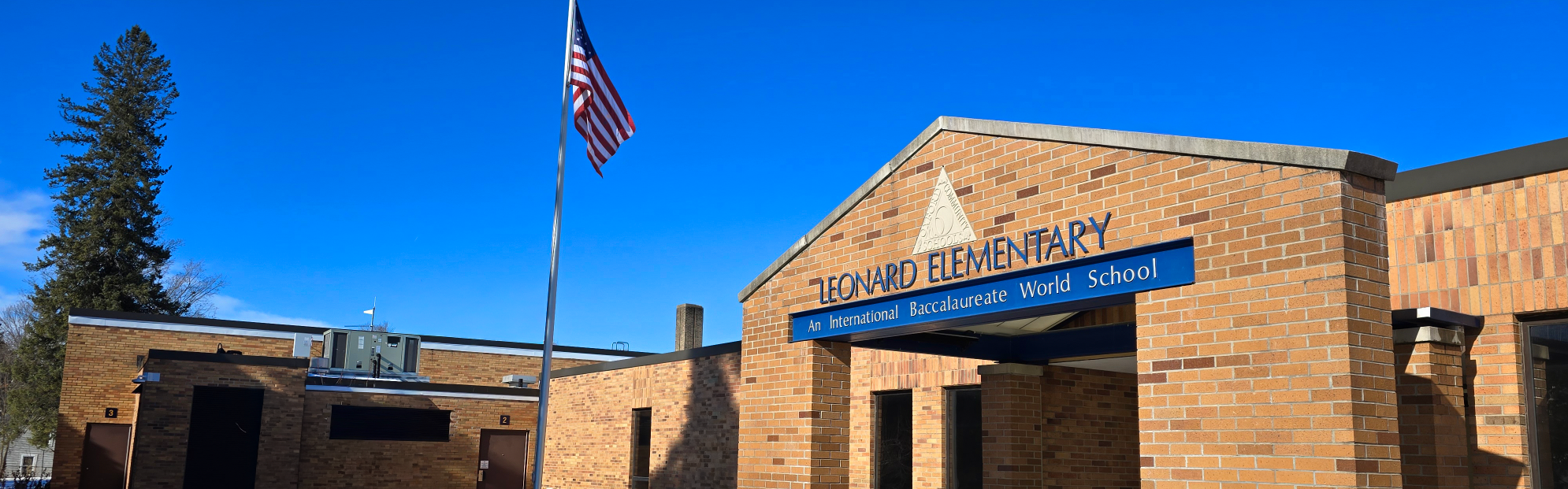 leonard exterior
