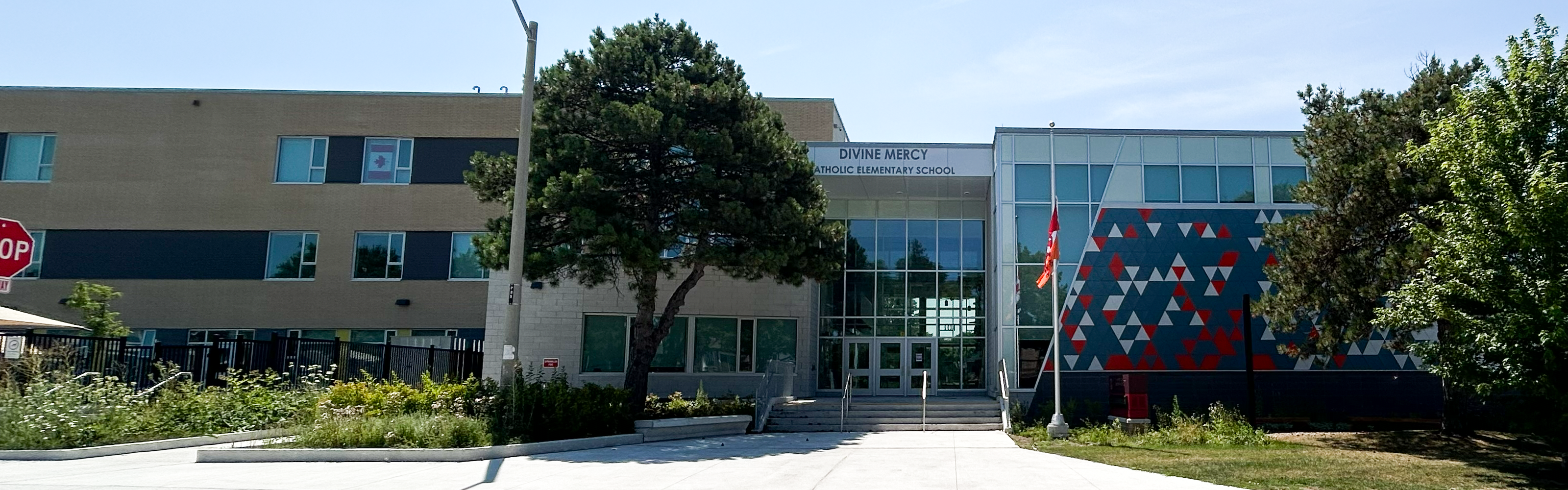 An image of the front of the school building.