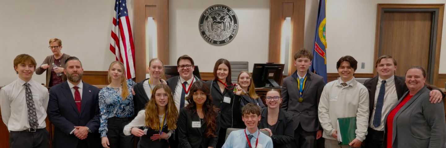 LHS Mock Trial team qualifies for State Competition in March!