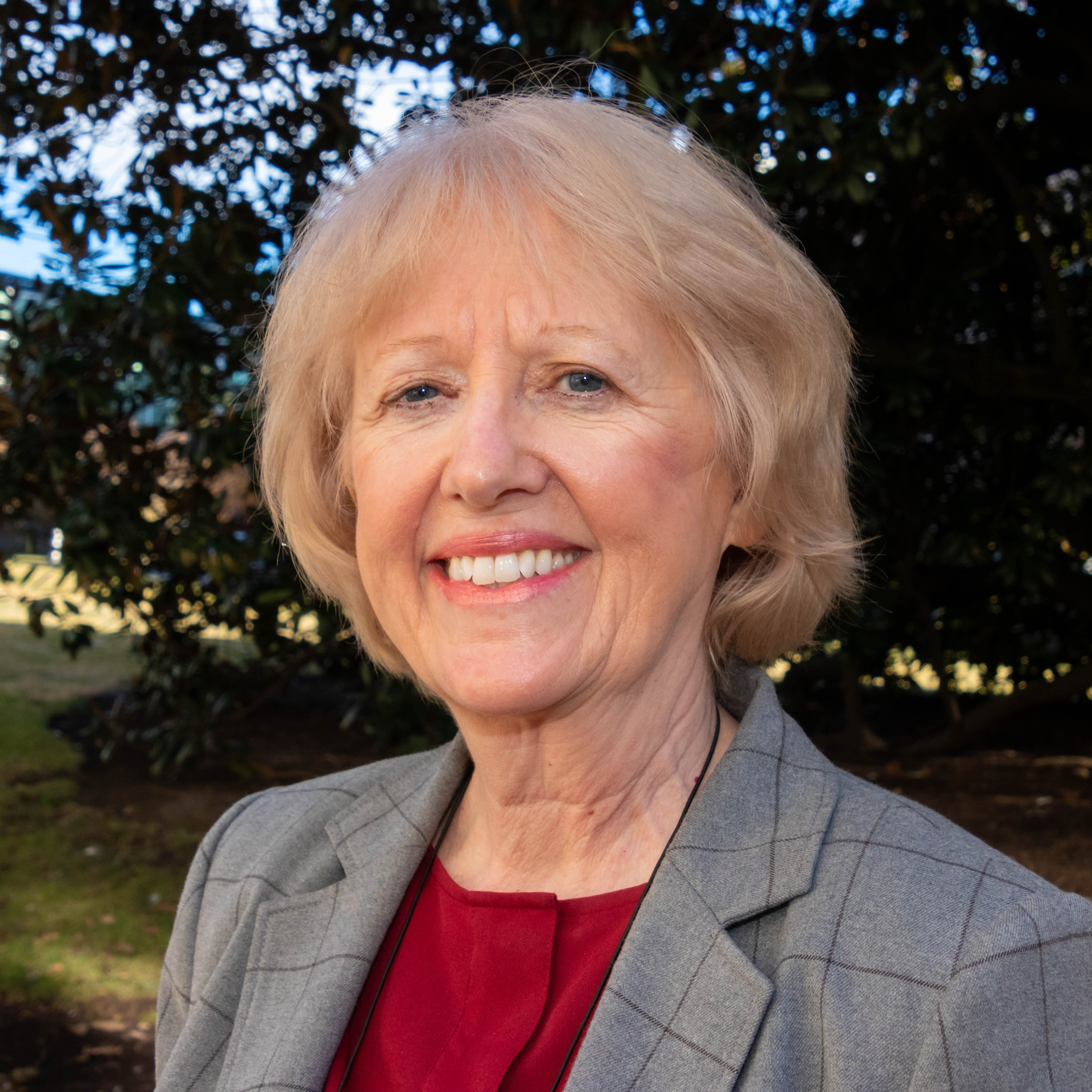 Dr. Lois Graham