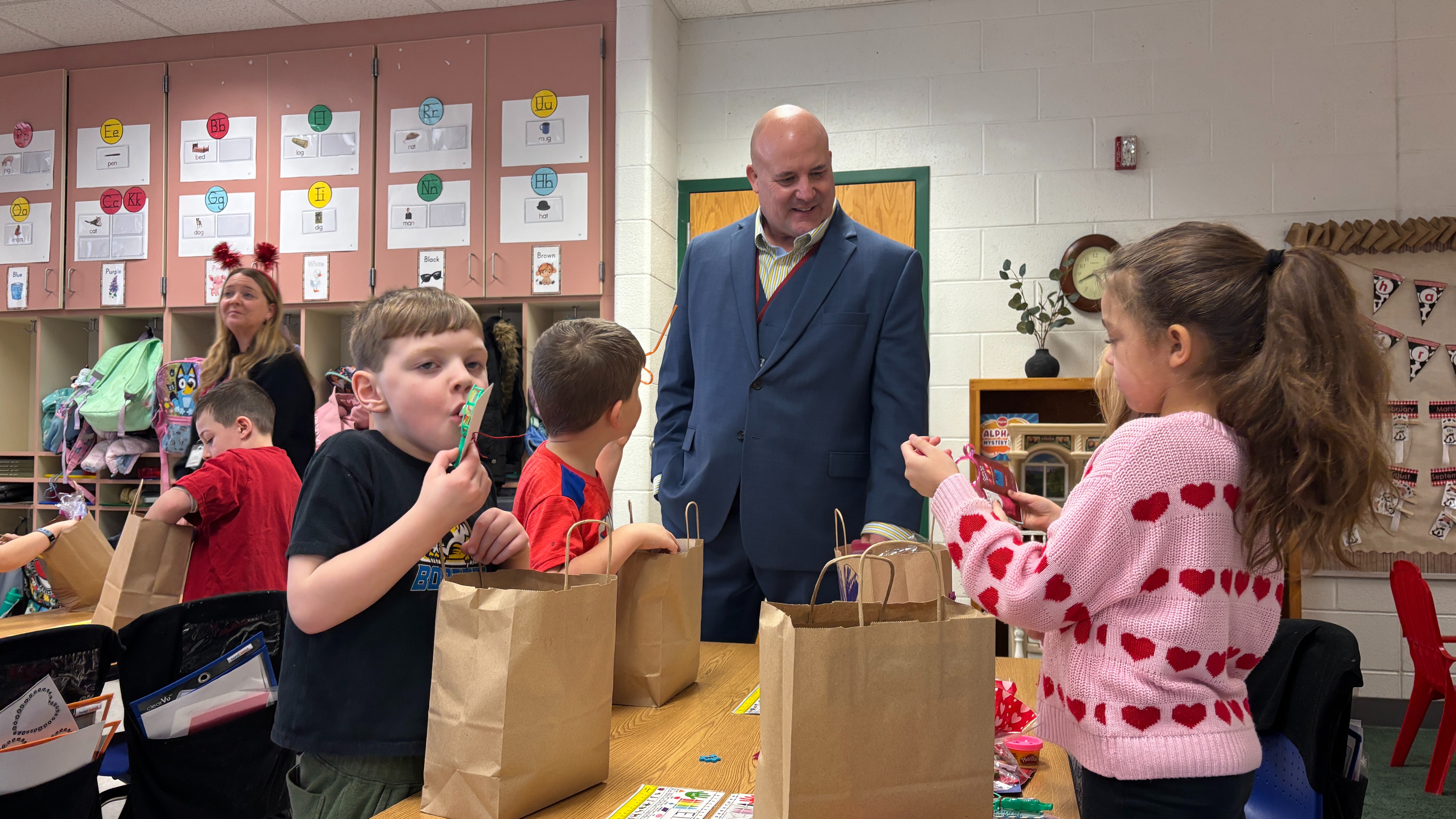 Dr. Guempel with students