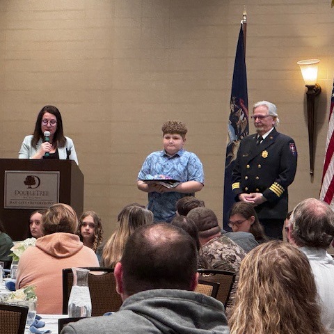 student receiving award