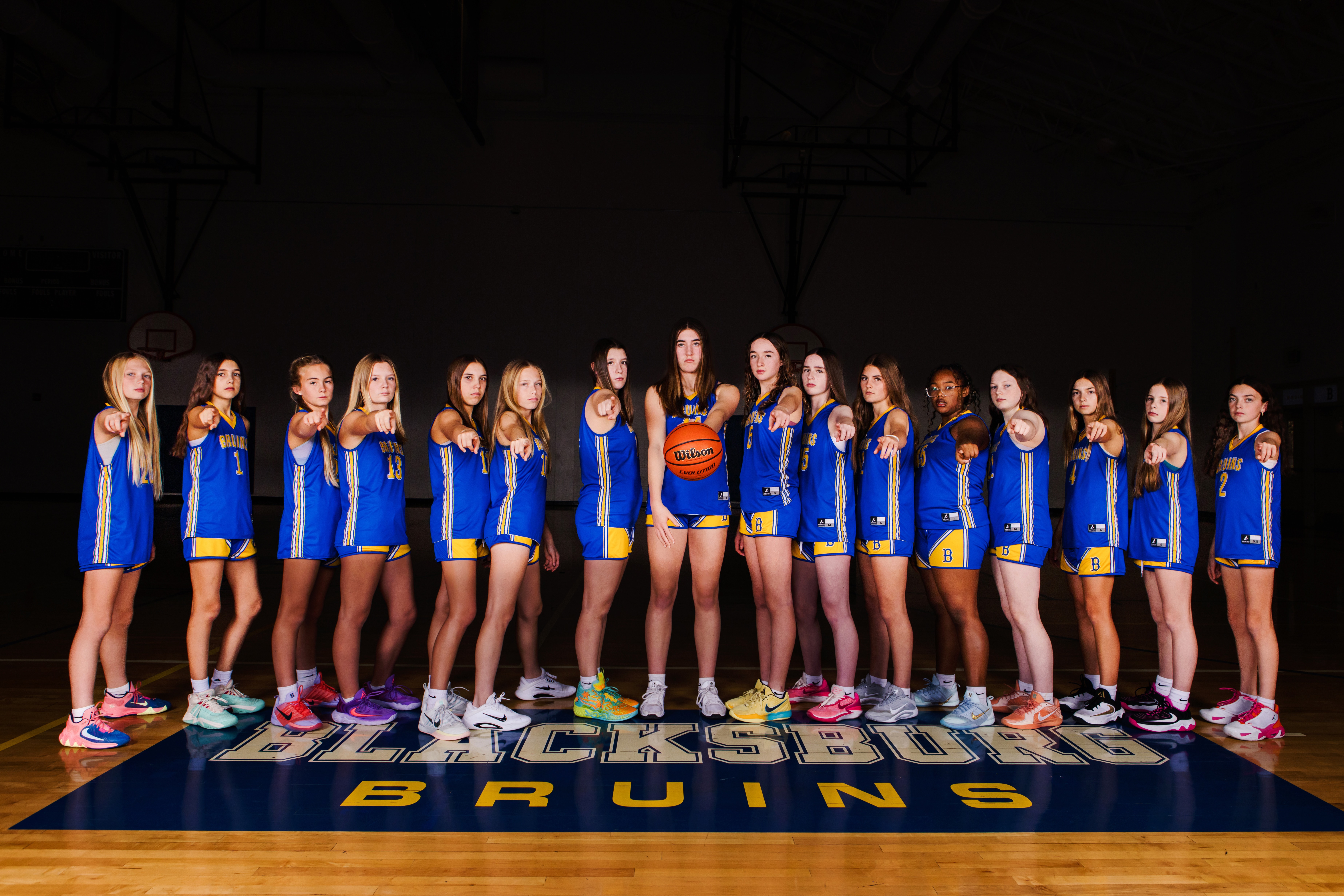 Girls basketball team pic