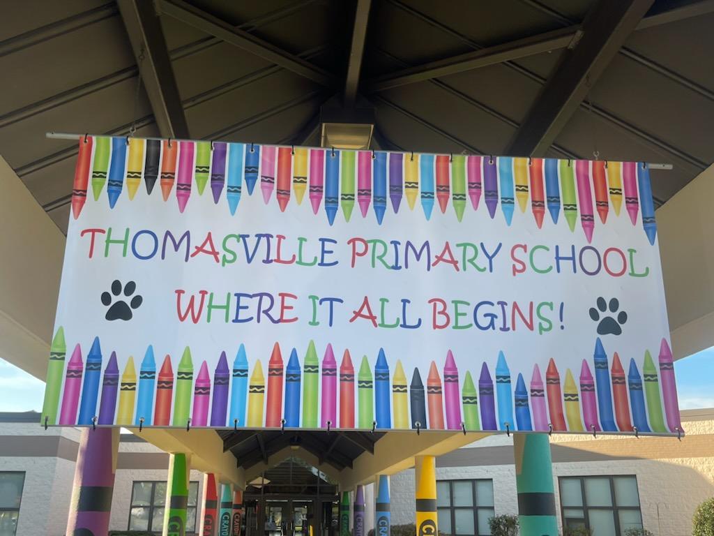 Exterior view of Thomasville Primary School, showcasing its welcoming entrance and vibrant surroundings.