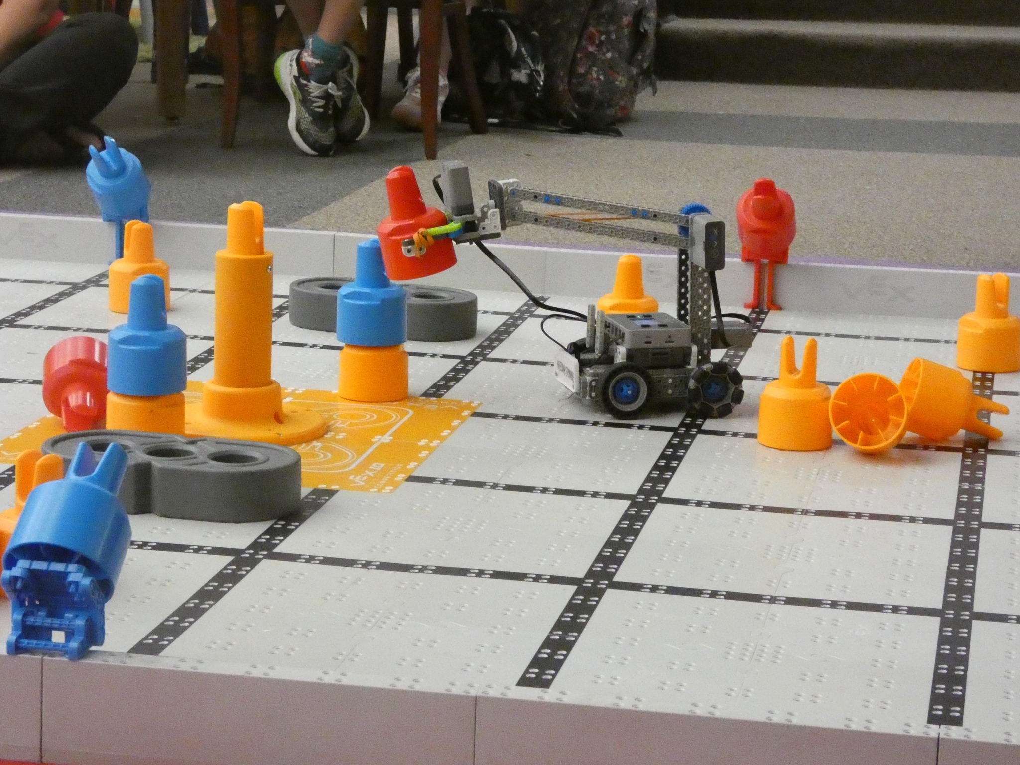 Robotics team works to complete Challenge