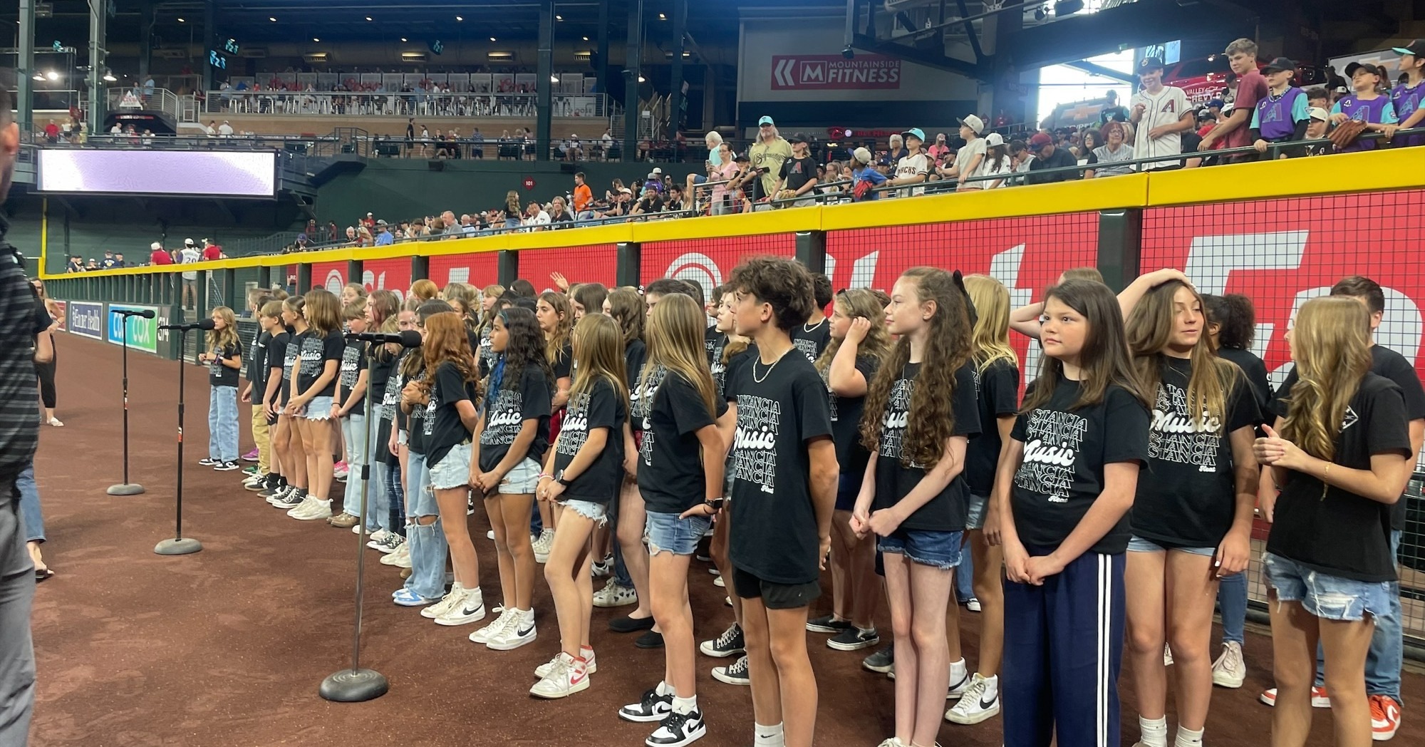 Choir at Arizona Diamondbacks game