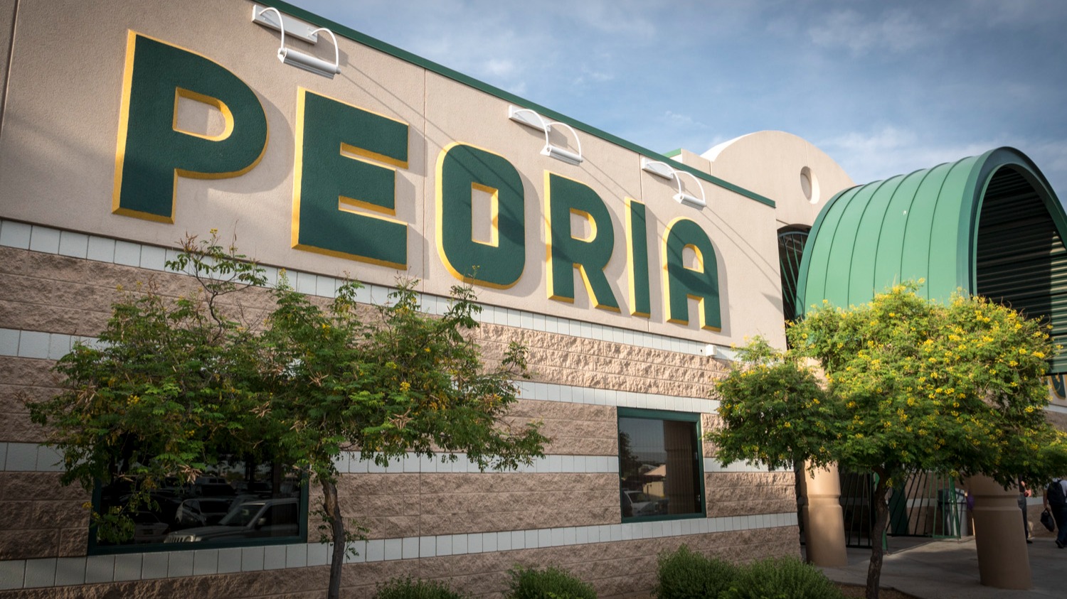 Peoria High exterior photo