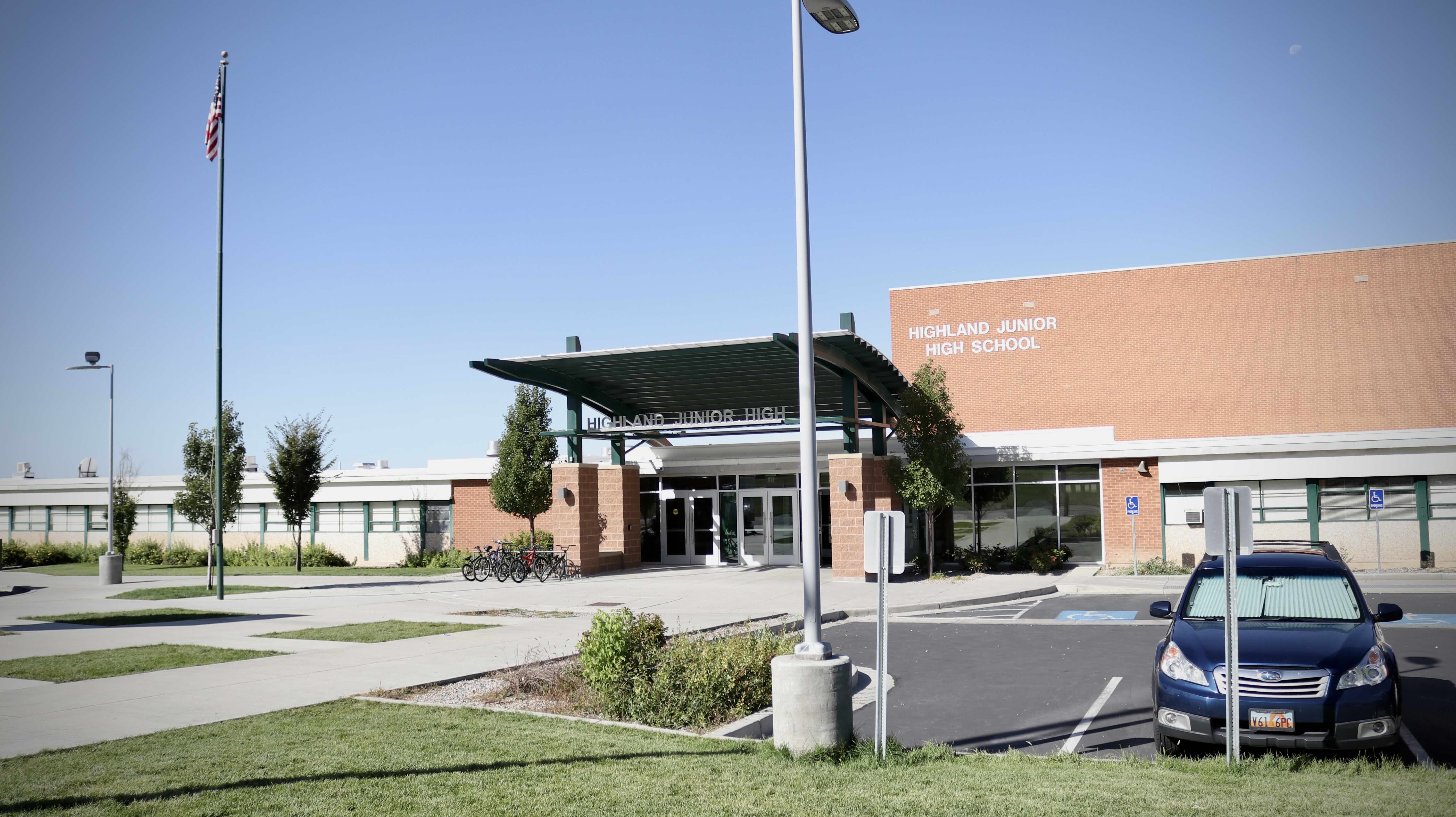 Highland Junior High Exterior