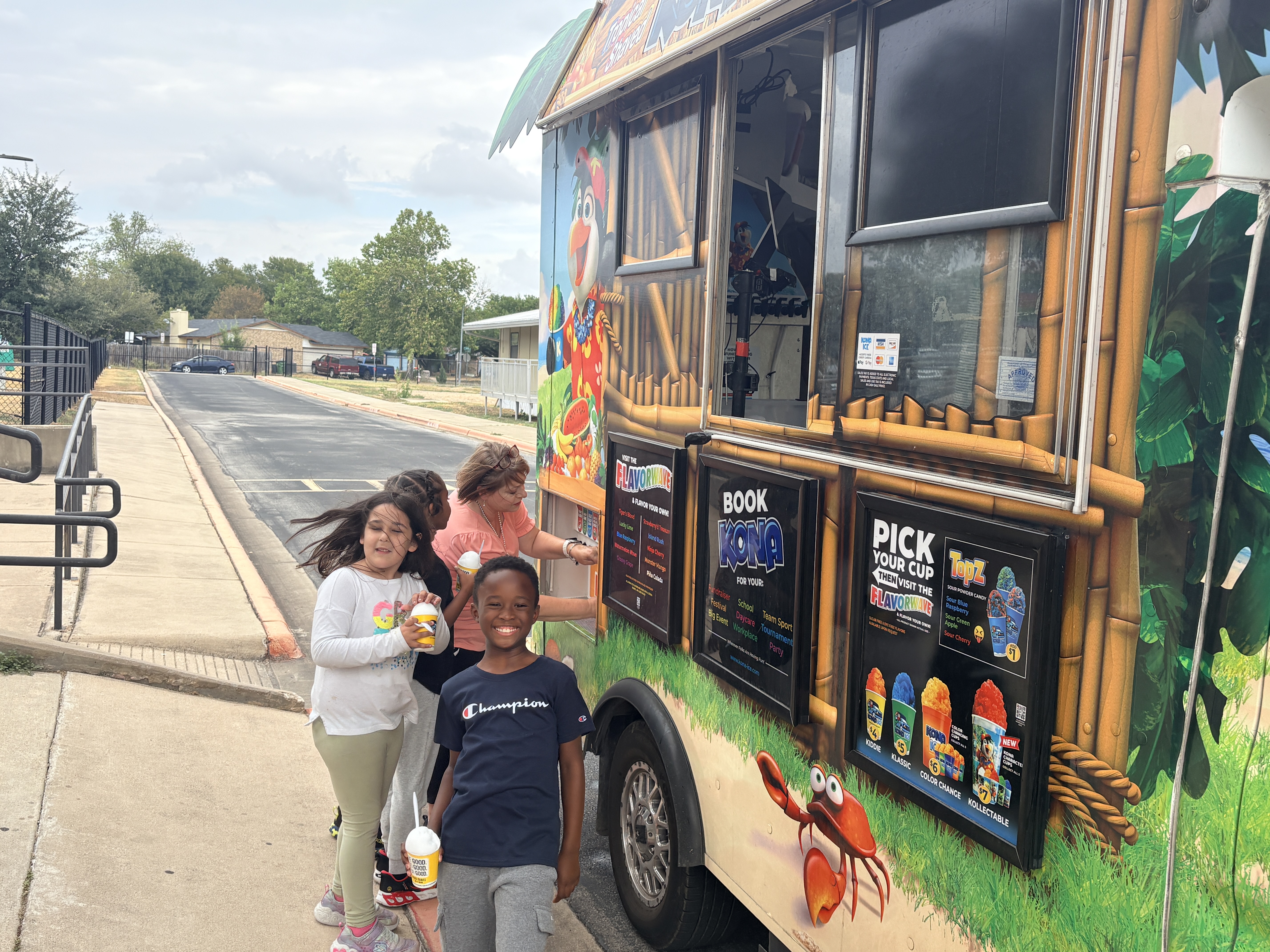 Students getting Kona for Perfect Attendance at ROES