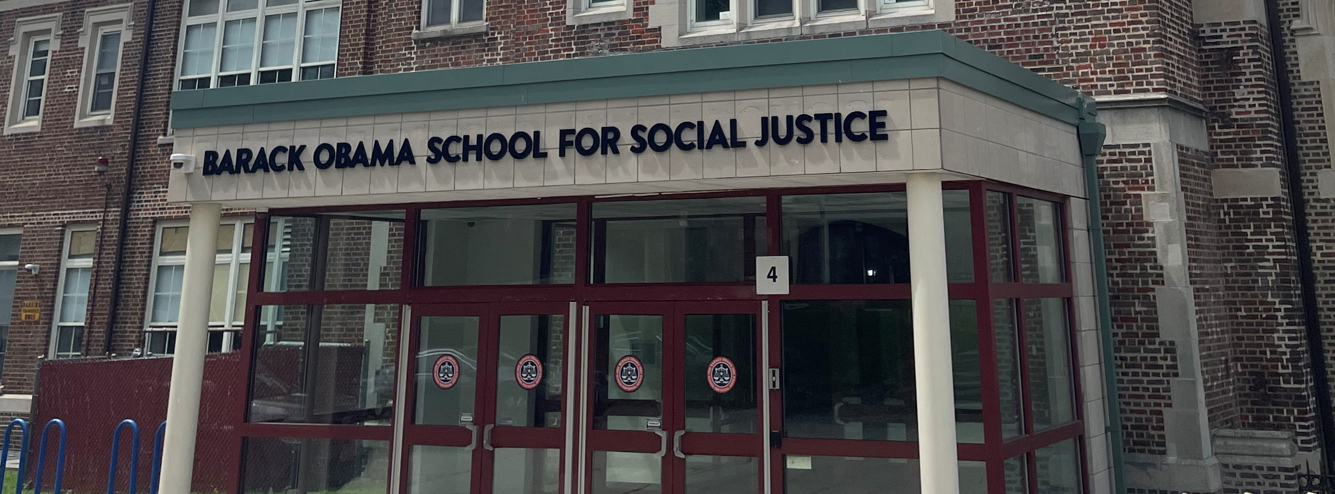 Picture of the school.