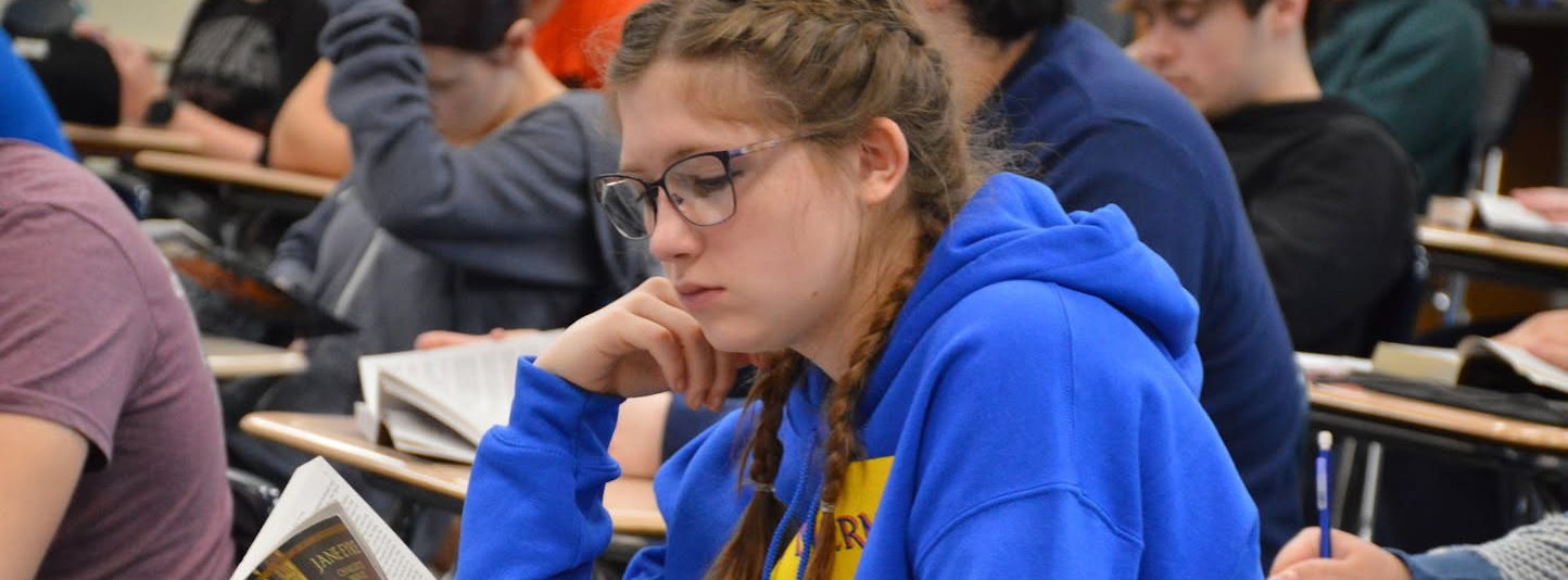Lakewood Public Schools's student reading