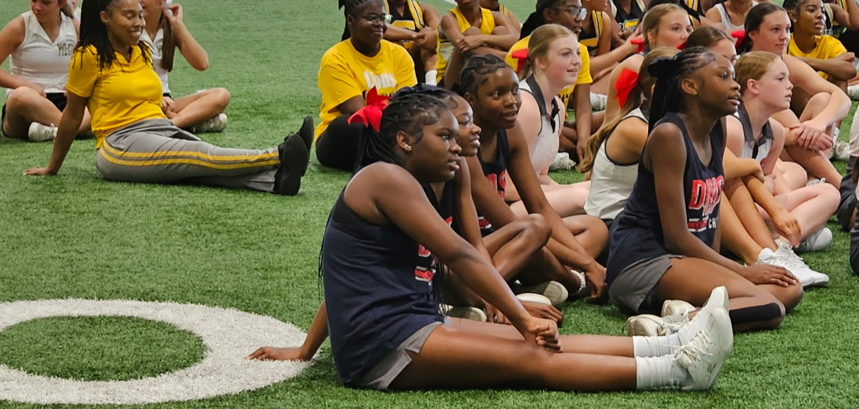 Dunbar cheerleaders