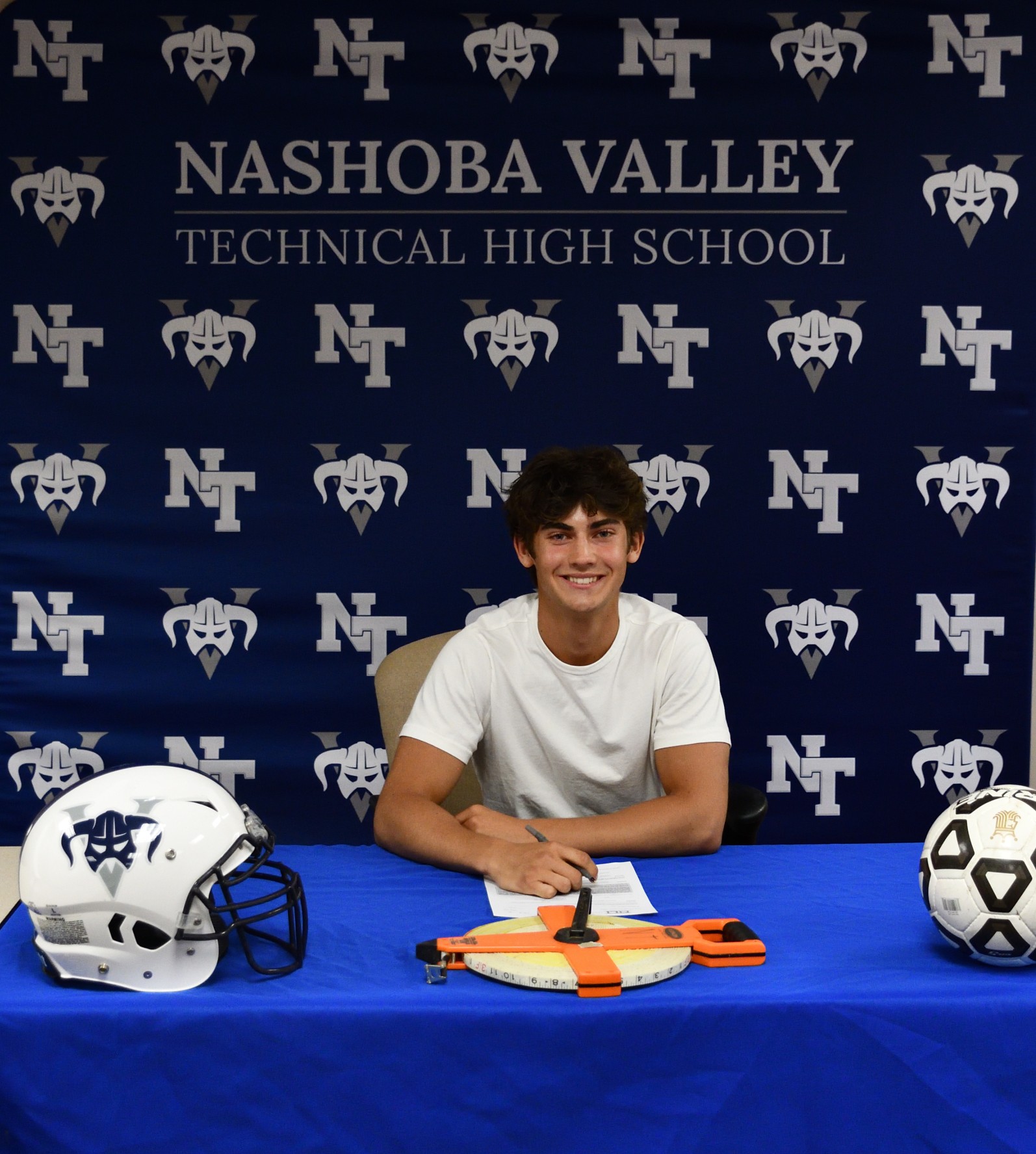 T McDermott - Signing Day Photo