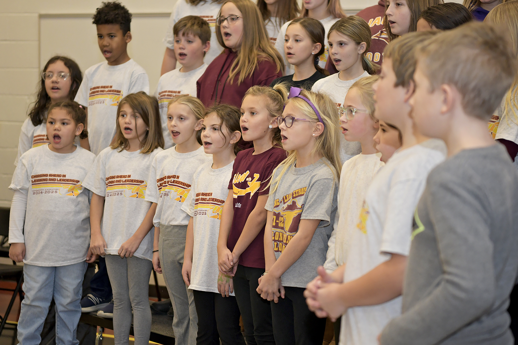 students singer