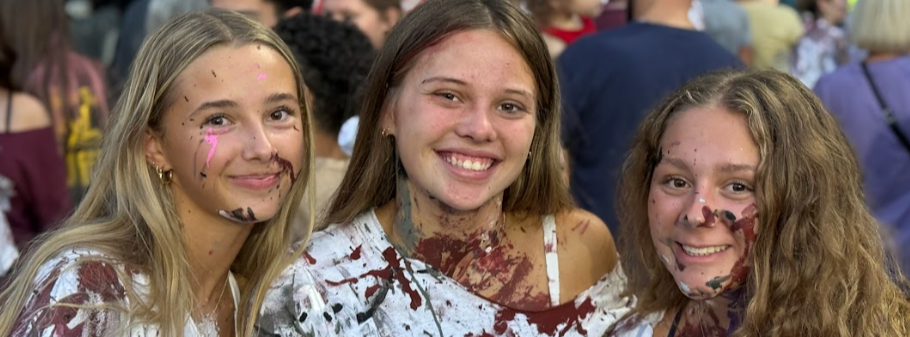 3 students for Paint up event