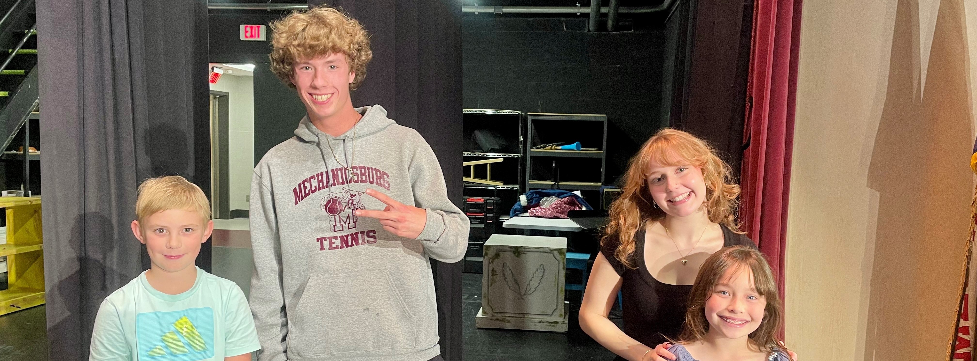 Cast members of Snow White