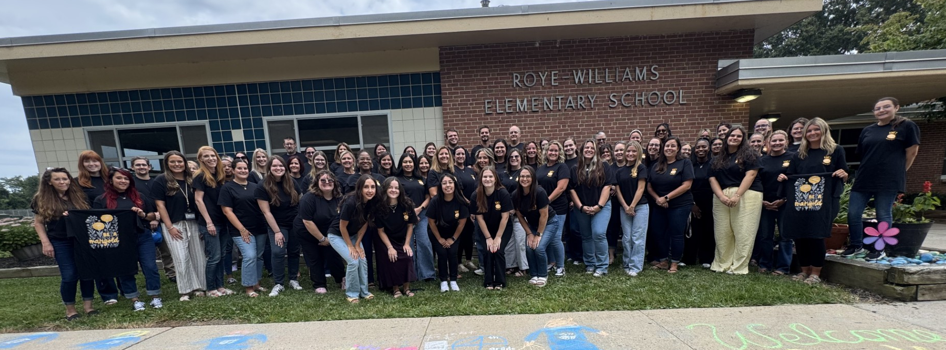 Image of the entire staff of Roye Williams Elementary School