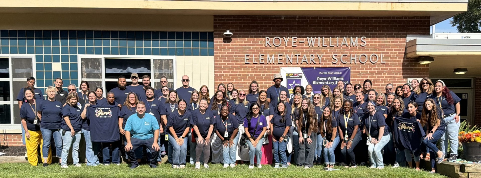 Image of the entire staff of Roye Williams Elementary School