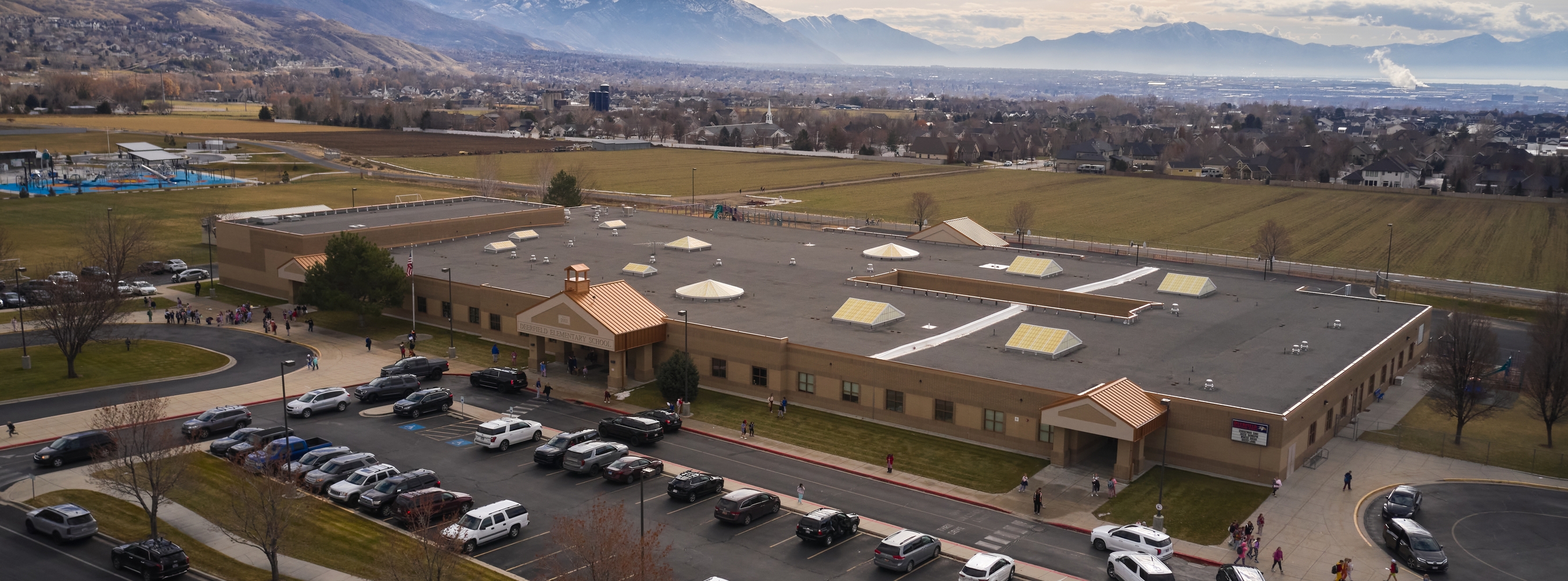 Drone photo of Deerfield Elementary exterior
